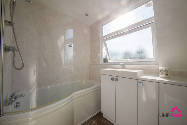  For Sale in Pleasance Way, NEWTON-LE-WILLOWS | Jump-Pad – Newton-le-Willows - 10