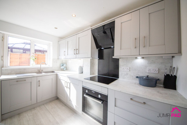  For Sale in Pleasance Way, NEWTON-LE-WILLOWS | Jump-Pad – Newton-le-Willows - 2