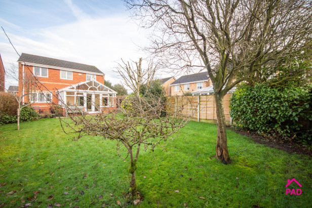  For Sale in Whinchat Close, Lowton | Jump-Pad – Newton-le-Willows - 25