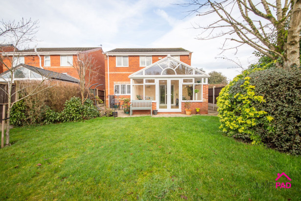  For Sale in Whinchat Close, Lowton | Jump-Pad – Newton-le-Willows - 26