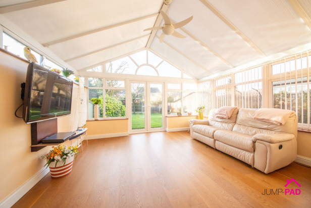  For Sale in Whinchat Close, Lowton | Jump-Pad – Newton-le-Willows - 3