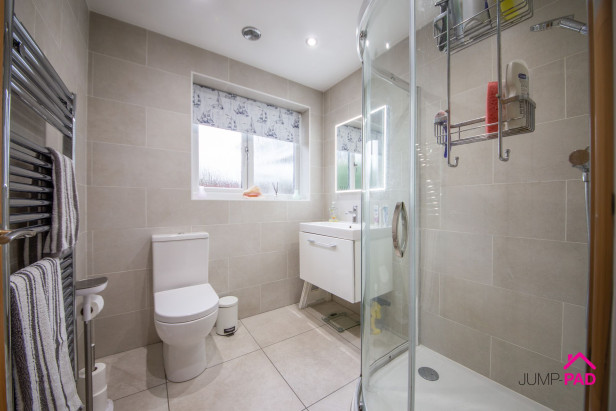  For Sale in Woodstock Avenue, NEWTON-LE-WILLOWS | Jump-Pad – Newton-le-Willows - 14