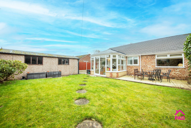  For Sale in Woodstock Avenue, NEWTON-LE-WILLOWS | Jump-Pad – Newton-le-Willows - 19