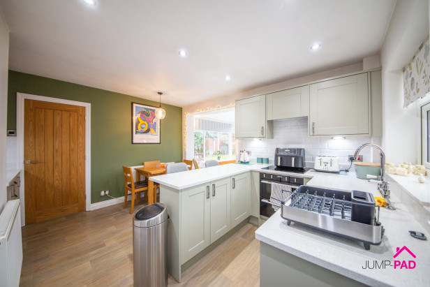  For Sale in Woodstock Avenue, NEWTON-LE-WILLOWS | Jump-Pad – Newton-le-Willows - 7