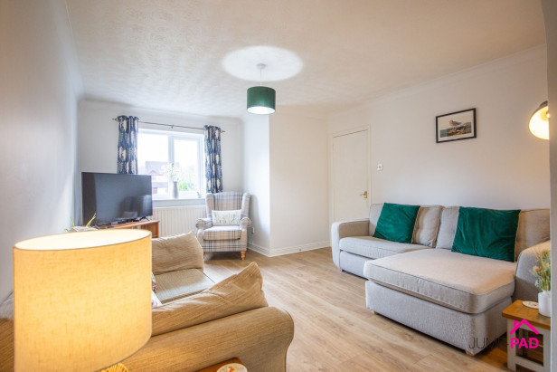  For Sale in Rockingham Close, Birchwood | Jump-Pad – Newton-le-Willows - 3