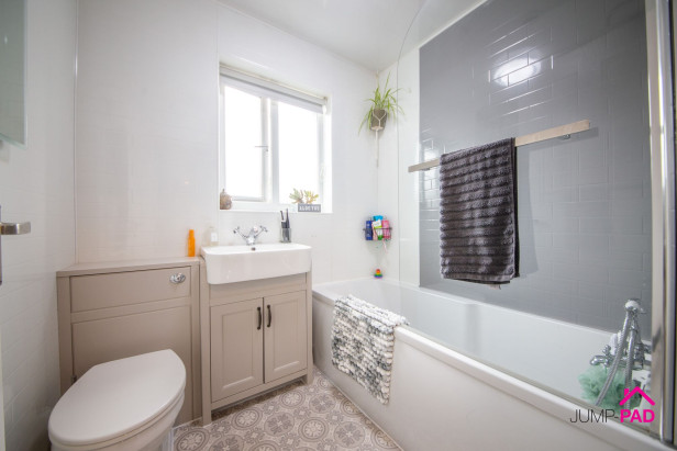  For Sale in Mill Meadow, NEWTON-LE-WILLOWS | Jump-Pad – Newton-le-Willows - 12