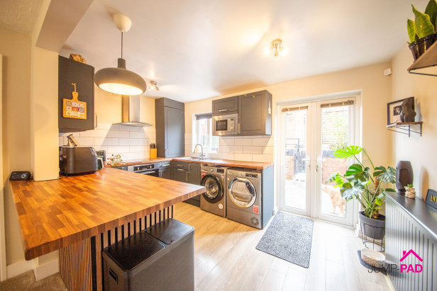  For Sale in Mill Meadow, NEWTON-LE-WILLOWS | Jump-Pad – Newton-le-Willows - 5
