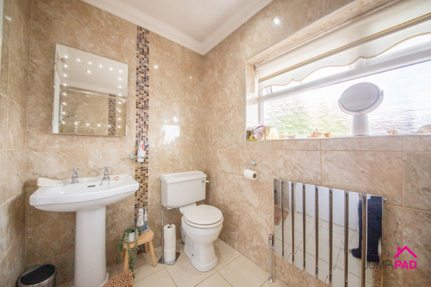  For Sale in Avery Square, Haydock | Jump-Pad – Newton-le-Willows - 19