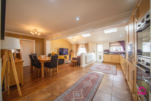  For Sale in Avery Square, Haydock | Jump-Pad – Newton-le-Willows - 5