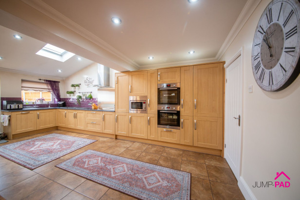  For Sale in Avery Square, Haydock | Jump-Pad – Newton-le-Willows - 6