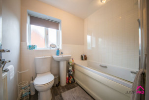  For Sale in Hickory Close, NEWTON-LE-WILLOWS | Jump-Pad – Newton-le-Willows - 22