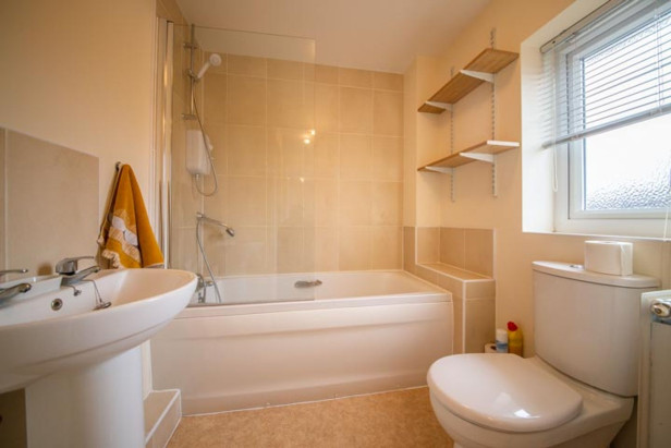  To Rent in Hickory Close, NEWTON-LE-WILLOWS | Jump-Pad – Newton-le-Willows - 6
