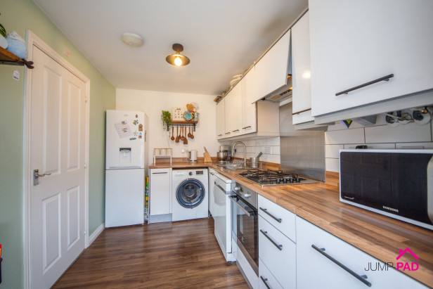  For Sale in Cardinal Way, NEWTON-LE-WILLOWS | Jump-Pad – Newton-le-Willows - 6