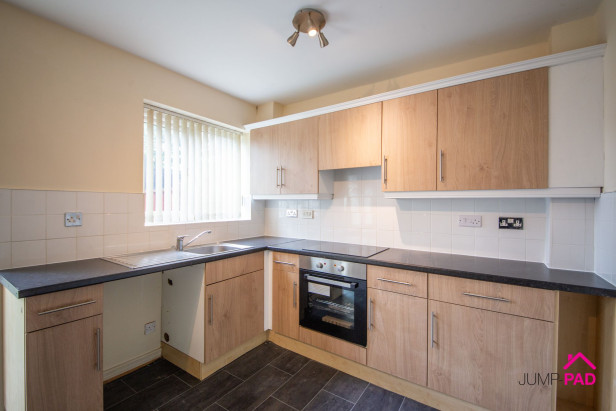  To Rent in Charmouth Close, NEWTON-LE-WILLOWS | Jump-Pad – Newton-le-Willows - 5