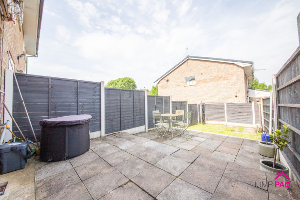  For Sale in Armstrong Close, Birchwood | Jump-Pad – Newton-le-Willows - 12