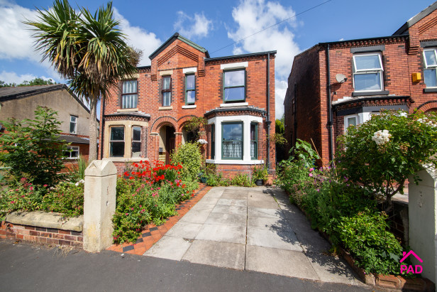  For Sale in Earle Street, NEWTON-LE-WILLOWS | Jump-Pad – Newton-le-Willows - 1