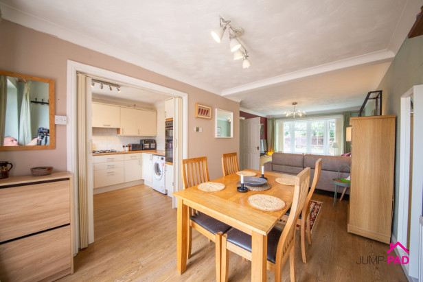  For Sale in Bradlegh Road, NEWTON-LE-WILLOWS | Jump-Pad – Newton-le-Willows - 6