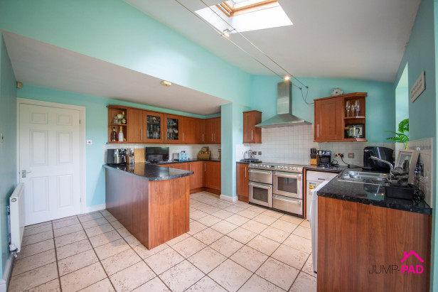  For Sale in Wargrave Mews, NEWTON-LE-WILLOWS | Jump-Pad – Newton-le-Willows - 10