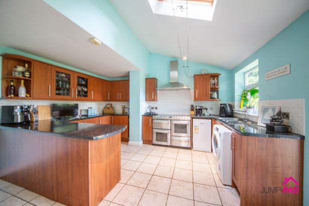  For Sale in Wargrave Mews, NEWTON-LE-WILLOWS | Jump-Pad – Newton-le-Willows - 11
