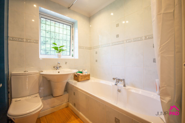 For Sale in Wargrave Mews, NEWTON-LE-WILLOWS | Jump-Pad – Newton-le-Willows - 21