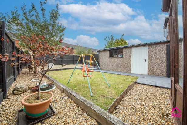  For Sale in Queens Drive, NEWTON-LE-WILLOWS | Jump-Pad – Newton-le-Willows - 17