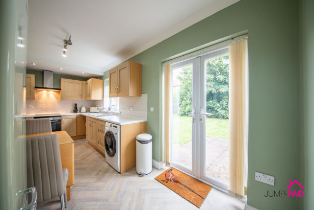  For Sale in Kingsway, NEWTON-LE-WILLOWS | Jump-Pad – Newton-le-Willows - 8