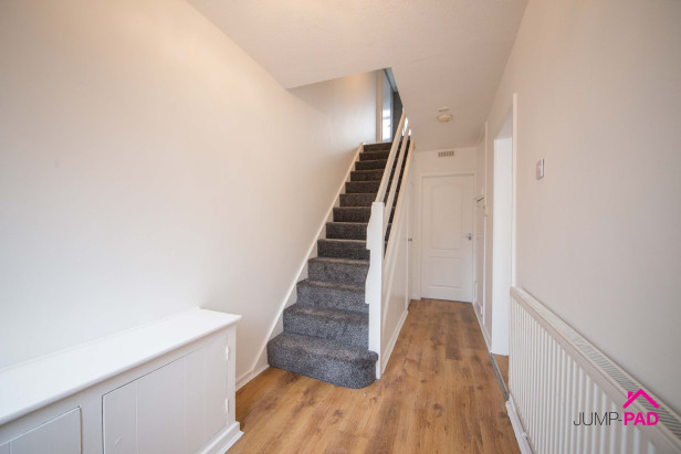  For Sale in Bradlegh Road, NEWTON-LE-WILLOWS | Jump-Pad – Newton-le-Willows - 2