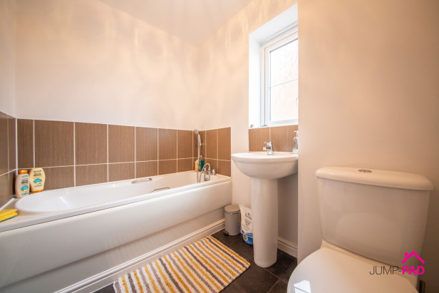  For Sale in Vulcan Park Way, NEWTON-LE-WILLOWS | Jump-Pad – Newton-le-Willows - 15