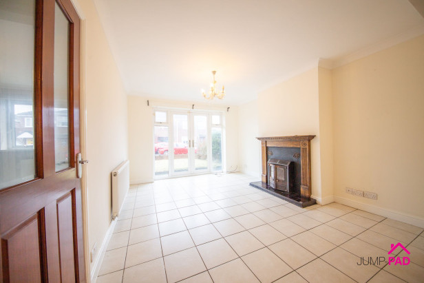  For Sale in Milton Avenue, NEWTON-LE-WILLOWS | Jump-Pad – Newton-le-Willows - 4