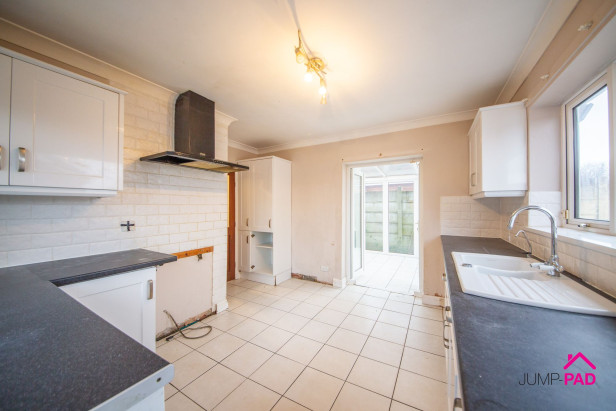  For Sale in Milton Avenue, NEWTON-LE-WILLOWS | Jump-Pad – Newton-le-Willows - 8