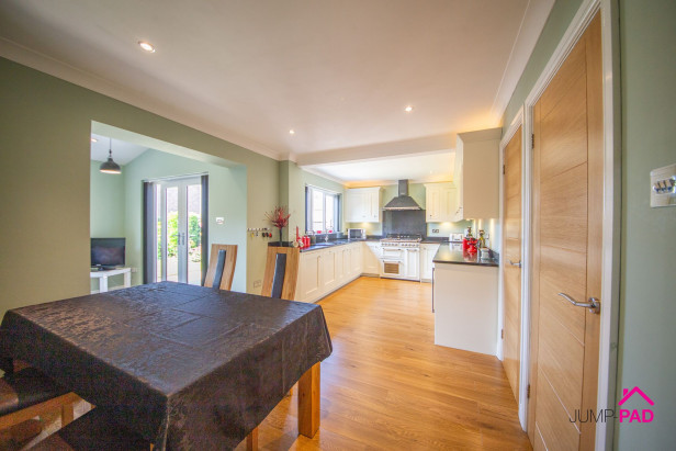  For Sale in The Parchments, NEWTON-LE-WILLOWS | Jump-Pad – Newton-le-Willows - 6