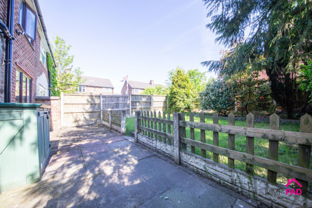  For Sale in Barnett Avenue, NEWTON-LE-WILLOWS | Jump-Pad – Newton-le-Willows - 13