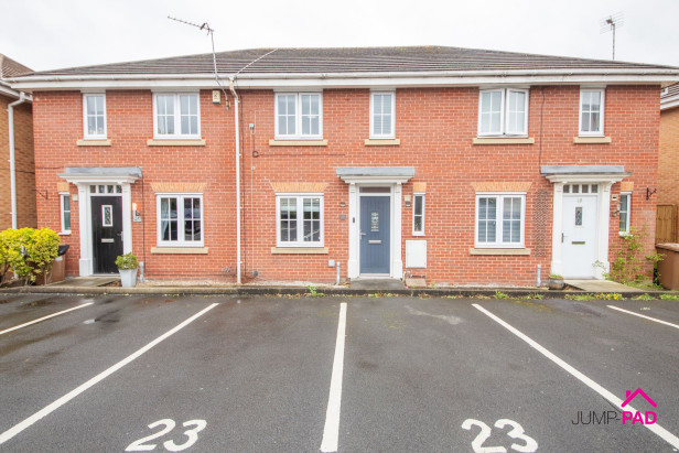  For Sale in The Feathers, ST. HELENS | Jump-Pad – Newton-le-Willows - 1