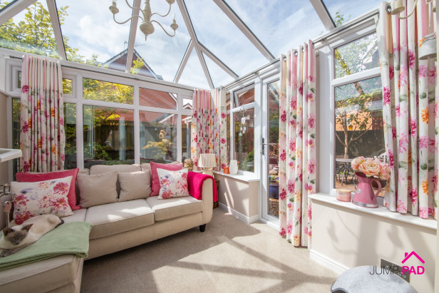  For Sale in Cairn Brae, NEWTON-LE-WILLOWS | Jump-Pad – Newton-le-Willows - 9