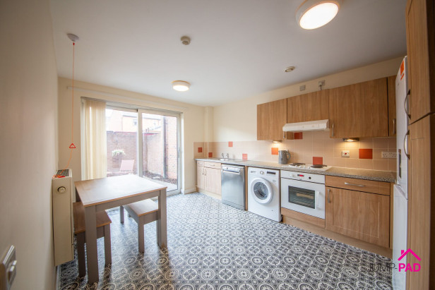  For Sale in Sturgess Street, NEWTON-LE-WILLOWS | Jump-Pad – Newton-le-Willows - 4
