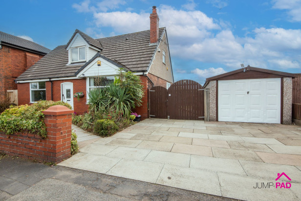  For Sale in Rob Lane, NEWTON-LE-WILLOWS | Jump-Pad – Newton-le-Willows - 1