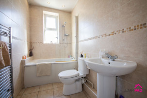  For Sale in Rob Lane, NEWTON-LE-WILLOWS | Jump-Pad – Newton-le-Willows - 28
