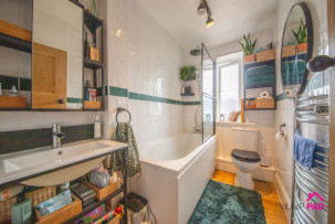  For Sale in Vista Road, NEWTON-LE-WILLOWS | Jump-Pad – Newton-le-Willows - 14