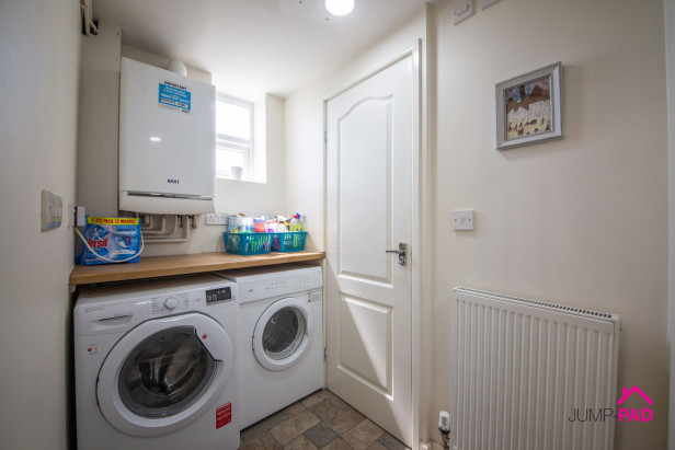  For Sale in Pleasance Way, NEWTON-LE-WILLOWS | Jump-Pad – Newton-le-Willows - 6