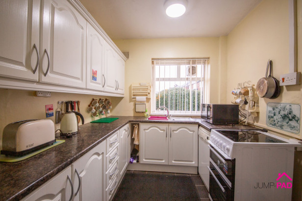  For Sale in Williams Avenue, NEWTON-LE-WILLOWS | Jump-Pad – Newton-le-Willows - 6
