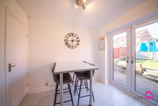  For Sale in Medlar Way, Ashton-in-Makerfield | Jump-Pad – Newton-le-Willows - 6
