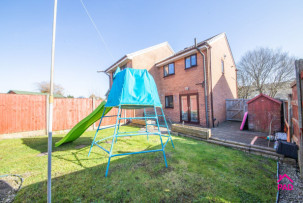  For Sale in Medlar Way, Ashton-in-Makerfield | Jump-Pad – Newton-le-Willows - 15
