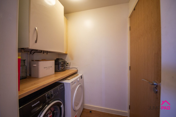  For Sale in Borron Road, NEWTON-LE-WILLOWS | Jump-Pad – Newton-le-Willows - 8