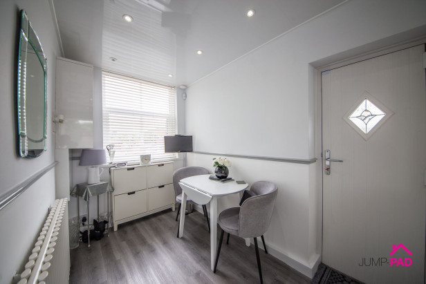  For Sale in Park Road South, NEWTON-LE-WILLOWS | Jump-Pad – Newton-le-Willows - 9