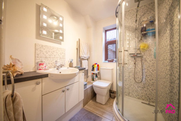  For Sale in Park Road South, NEWTON-LE-WILLOWS | Jump-Pad – Newton-le-Willows - 11