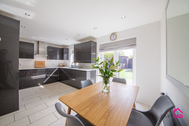  For Sale in Prince Albert Court, ST. HELENS | Jump-Pad – Newton-le-Willows - 4