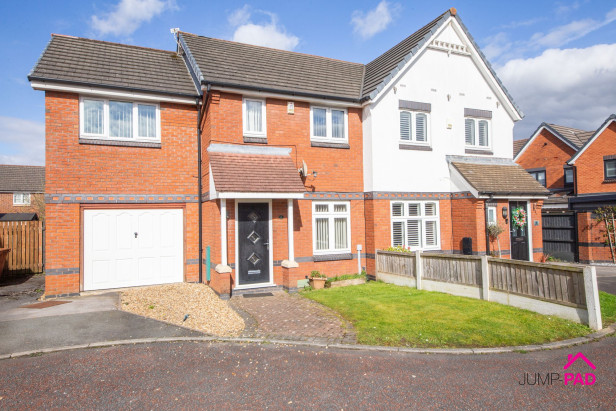  To Rent in Langton Close, NEWTON-LE-WILLOWS | Jump-Pad – Newton-le-Willows - 1