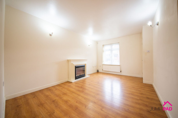  To Rent in Langton Close, NEWTON-LE-WILLOWS | Jump-Pad – Newton-le-Willows - 5