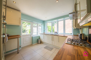  For Sale in Beechwood Avenue, NEWTON-LE-WILLOWS | Jump-Pad – Newton-le-Willows - 16