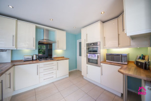  For Sale in Beechwood Avenue, NEWTON-LE-WILLOWS | Jump-Pad – Newton-le-Willows - 16